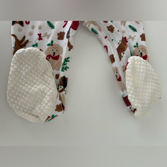 George Holiday Pups Footie - Picture 2 of 5